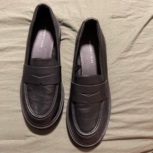 Loafers / Shoes